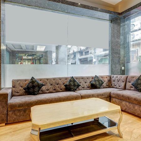 Super Townhouse Arakashan Road Paharganj Formerly Mohan International New Delhi Exterior photo